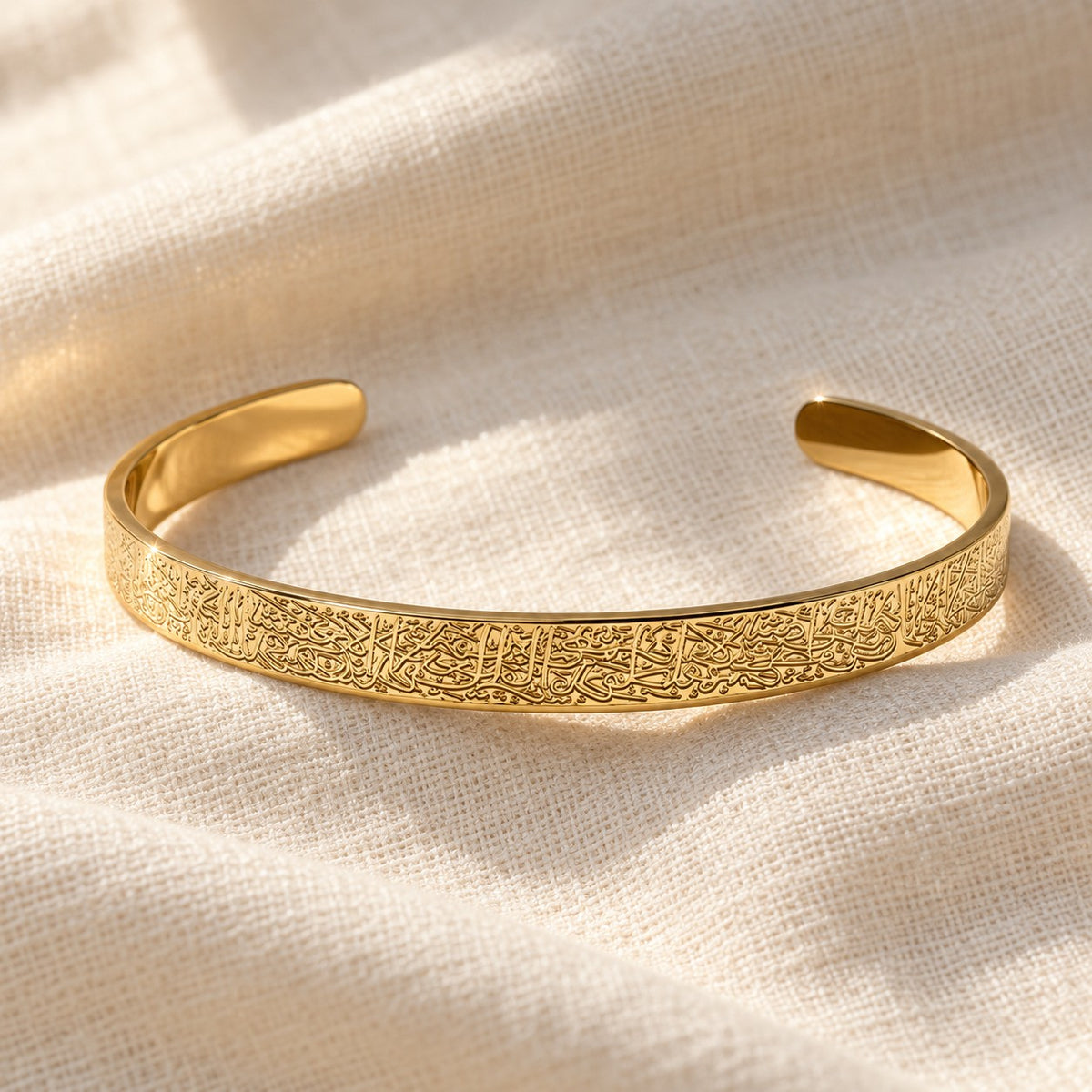 Ayatul Kursi Cuff | Women on cream linen