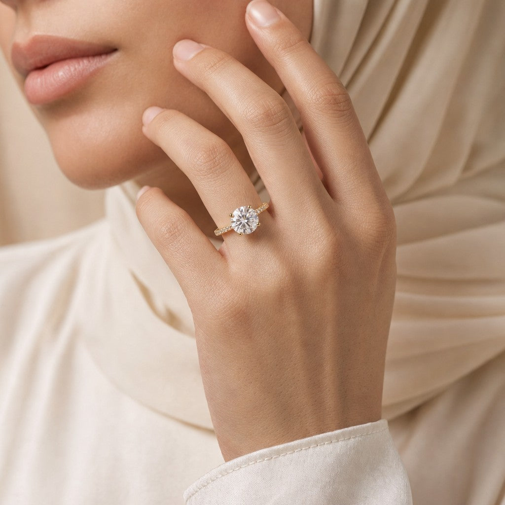 Woman wearing the Solitaire Ring