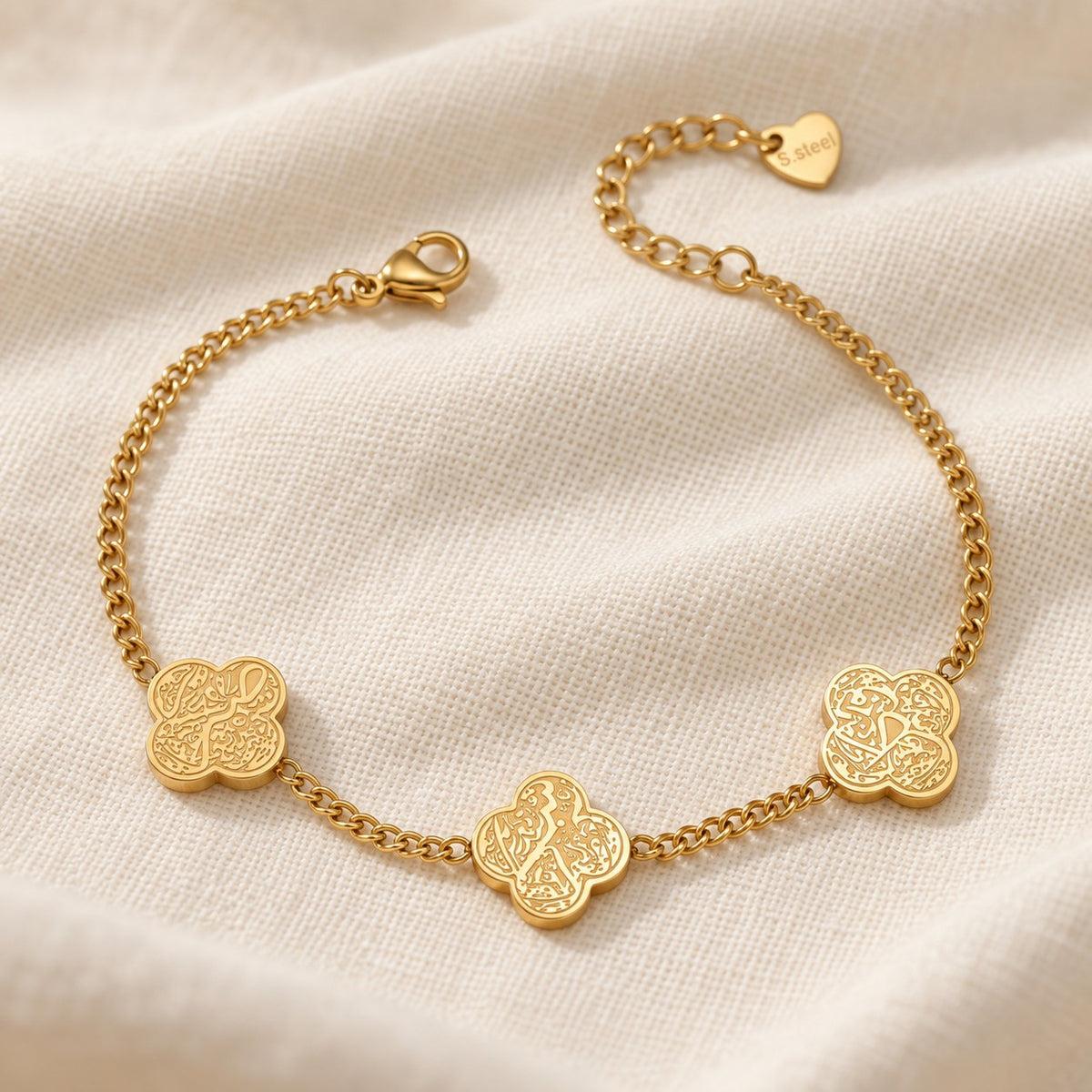 Close-up detail of the Rawdat Al Fuad Bracelet