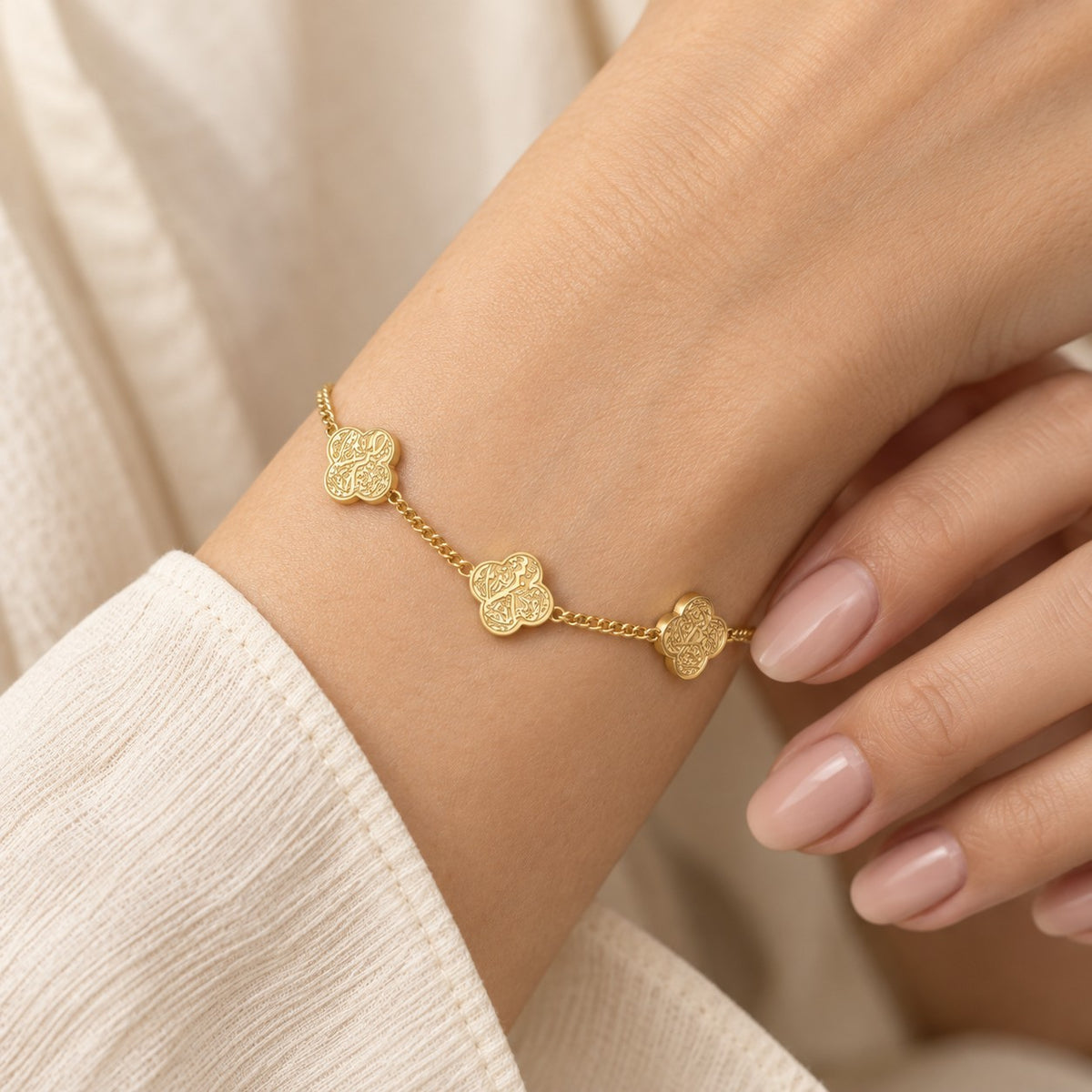 The Rawdat Al Fuad Bracelet worn, showing its true size