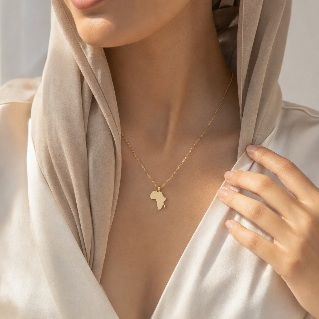 Woman wearing the Country Map Necklace 18k